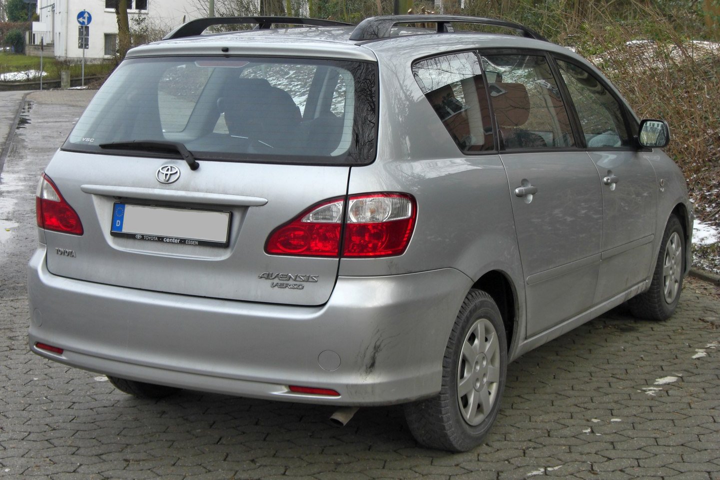 Toyota avensis verso 2003